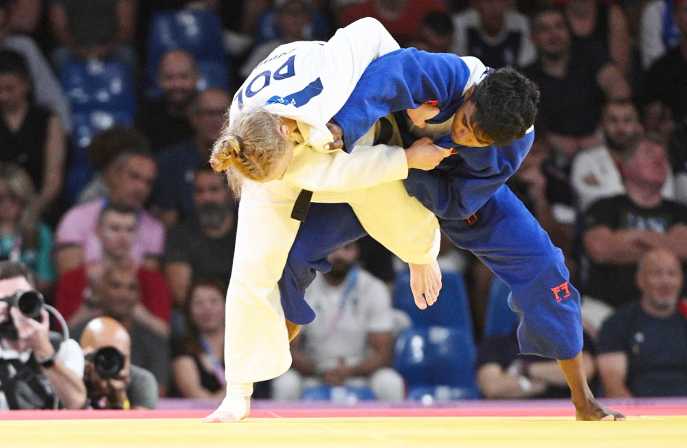 La mexicana Awiti Alcaraz hace historia y pasa a las semifinales en judo