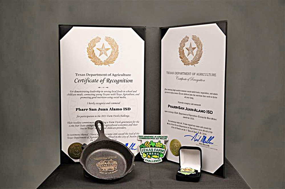Comisionado de TDA honra a PSJA ISD por su logro en Farm Fresh Challenge