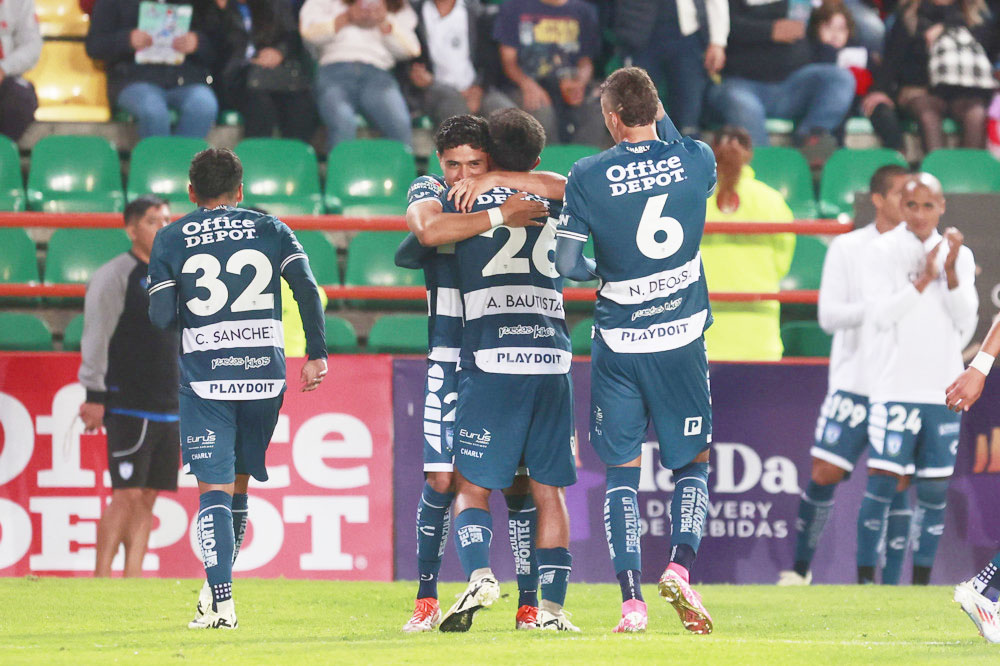Pachuca vence a San Luis con protagonismo de sus jóvenes
