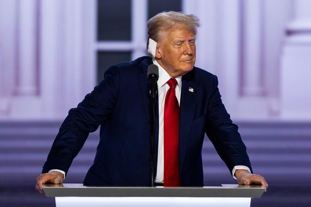 Trump: Si no hubiera movido la cabeza estaría muerto