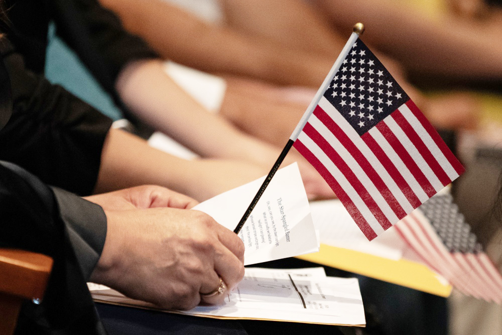 USCIS actualiza la guía para la naturalización de hijos de ciudadanos estadounidenses