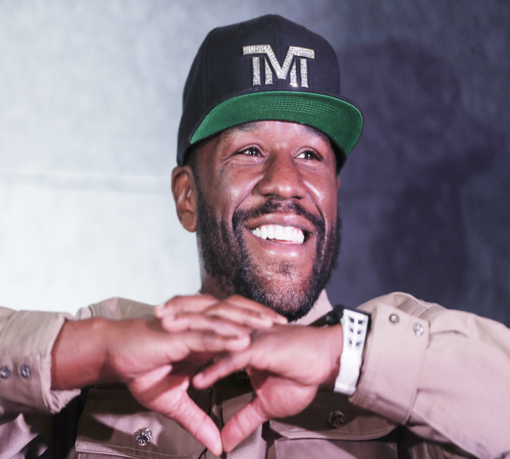 Floyd Mayweather asegura que podría vencer a Chávez y a su hijo con una mano