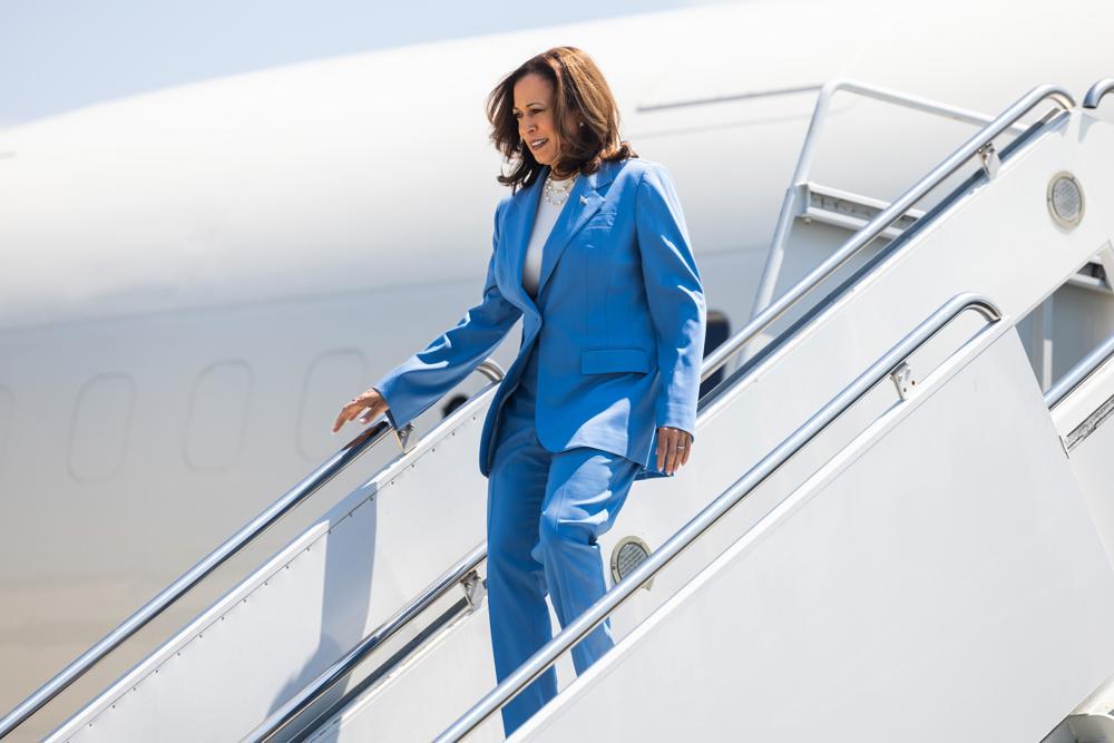 Harris promete construir una “economía de oportunidades” en EE.UU.