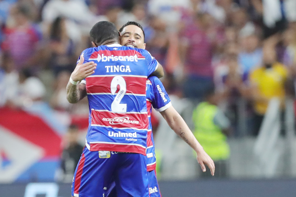 Fortaleza asume el liderato en una jornada repleta de goles colombianos