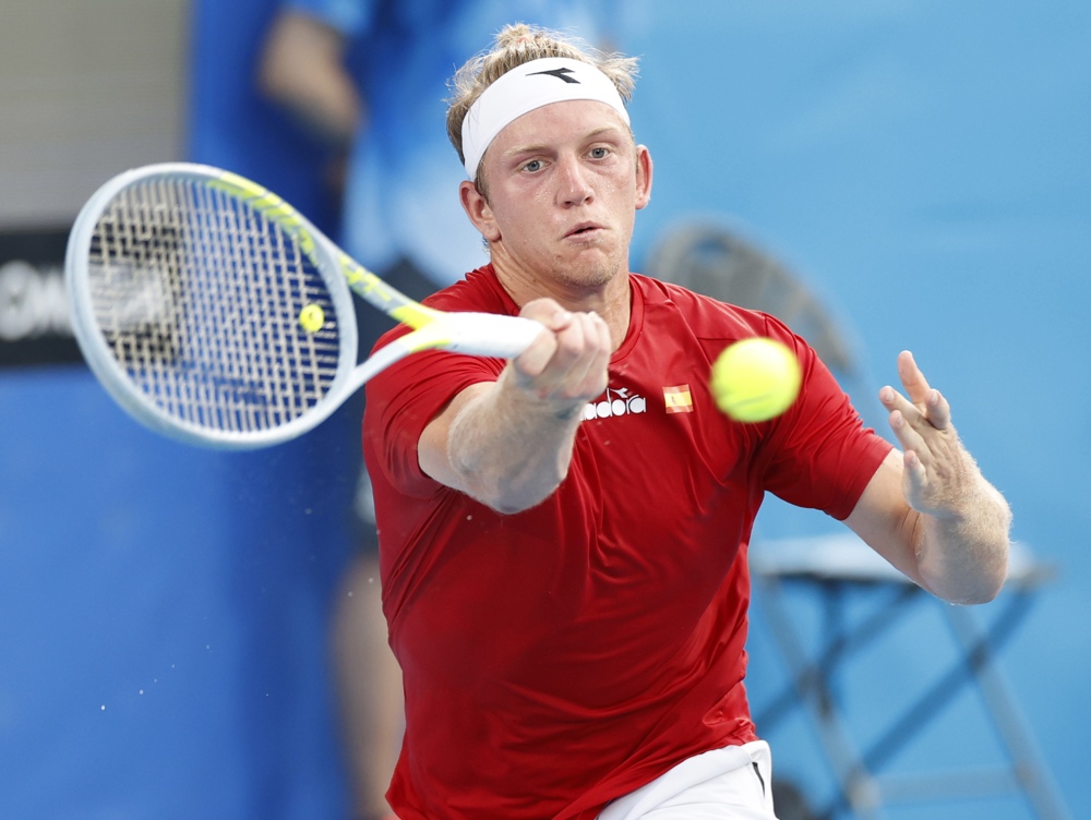 Davidovich elimina a Medvedev y se clasifica para los octavos en Montreal