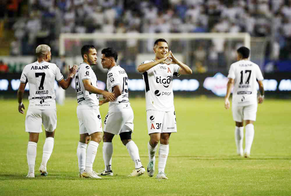 Alianza y Firpo se juegan sus aspiraciones de avanzar en la Copa Centroamericana de la Concacaf