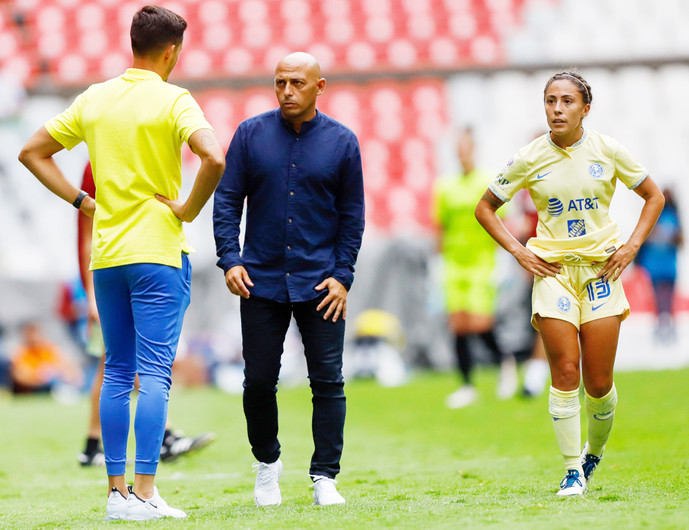 El América golea al Necaxa y se mete a zona de clasificación