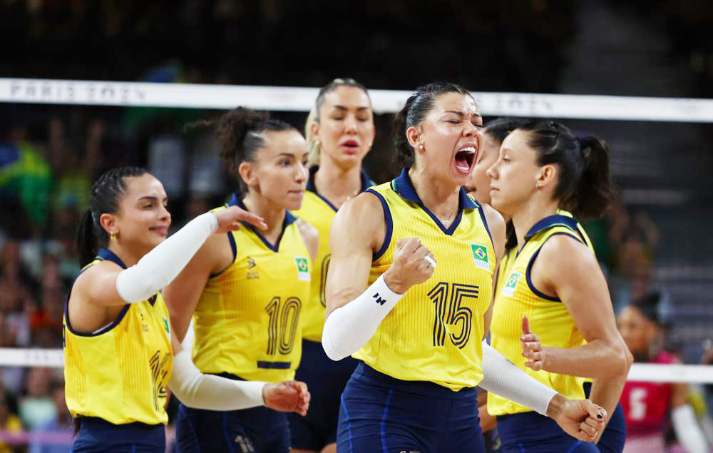 Brasil devuelve el golpe a las Reinas del Caribe (3-0)