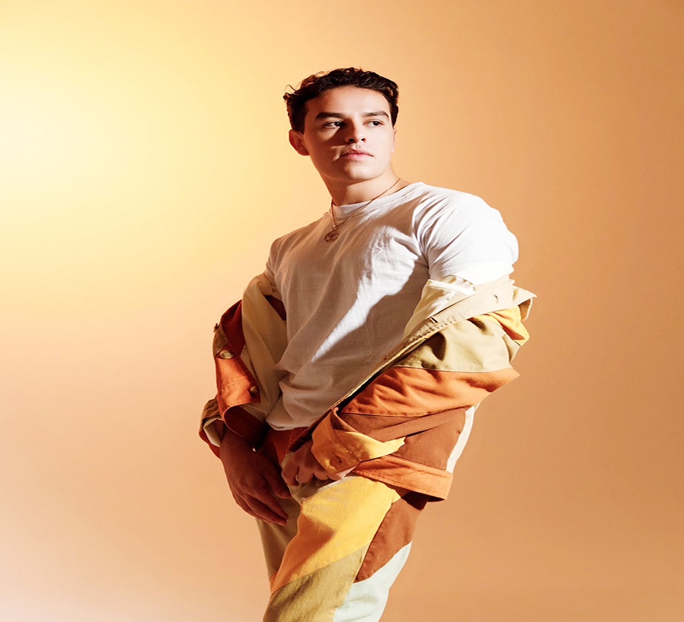 J CROSS lanza nuevo tema “Acapulco” como parte del EO “El Wero”