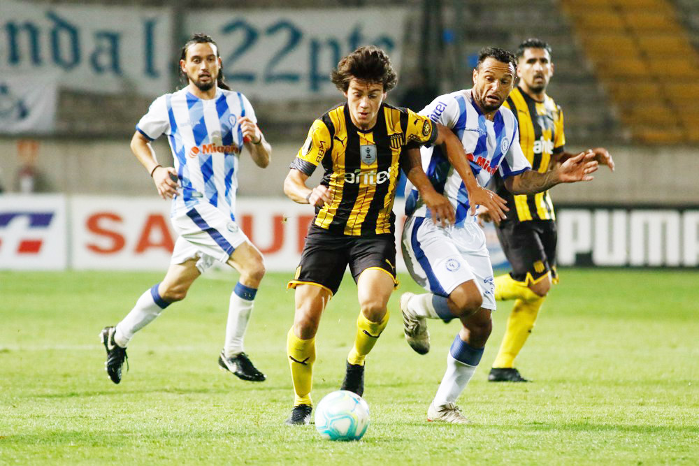 Clubes piden que se postergue el comienzo del Torneo Clausura uruguayo