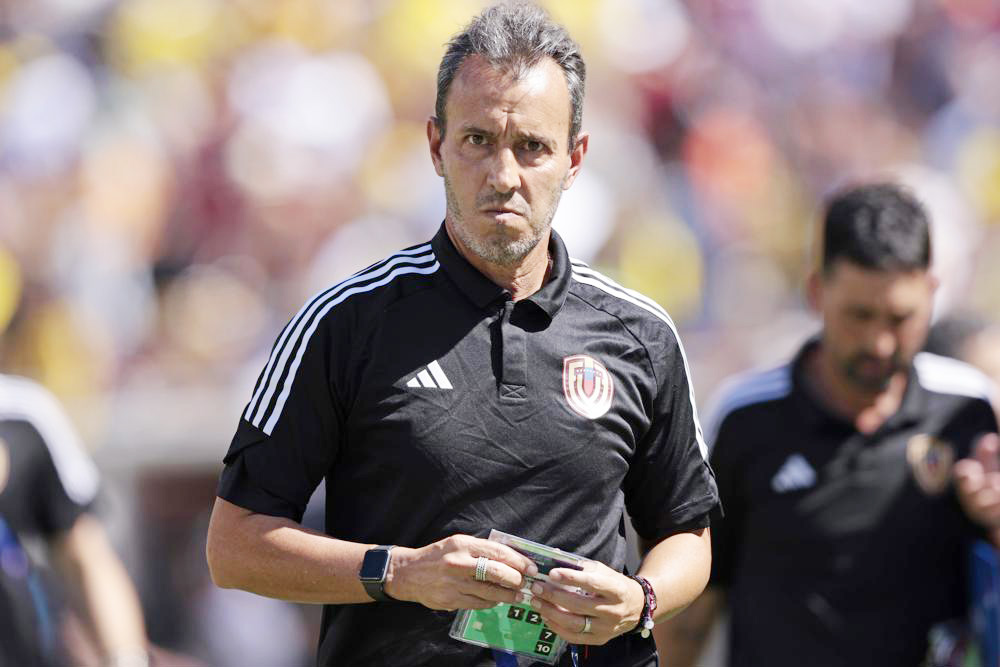 El seleccionador de Venezuela convoca a Bello y a Romo para jugar contra Bolivia y Uruguay