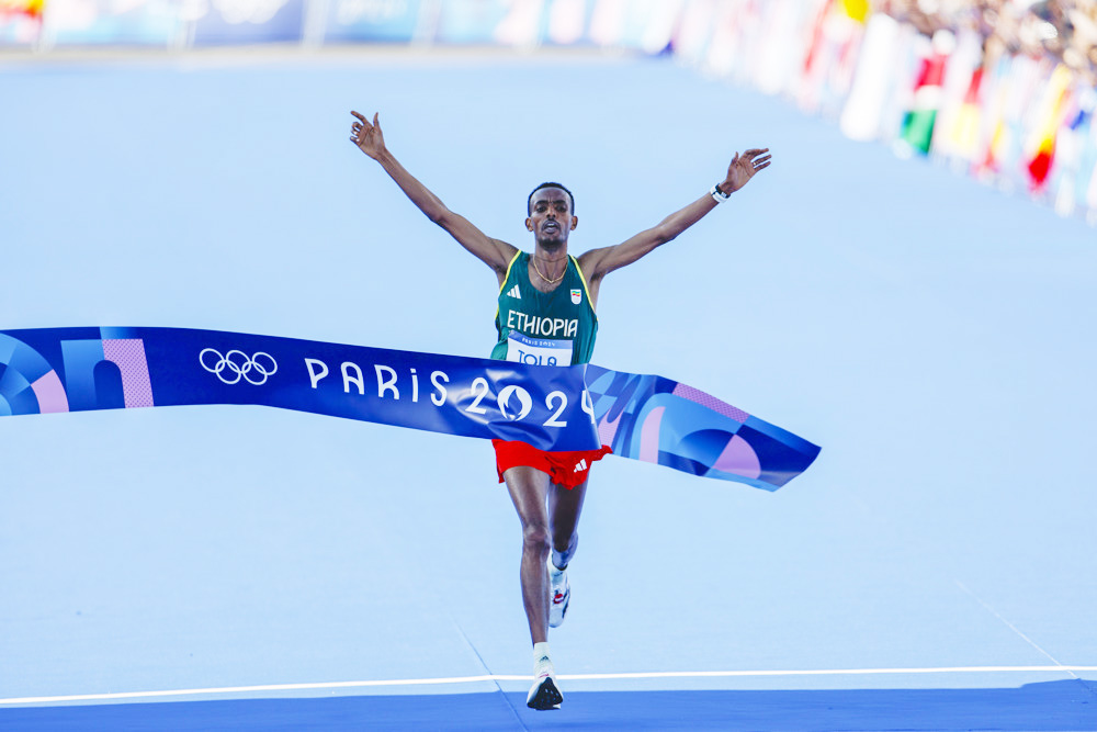 Tamirat Tola y Hellen Obiri defenderán sus victorias en el Maratón de Nueva York