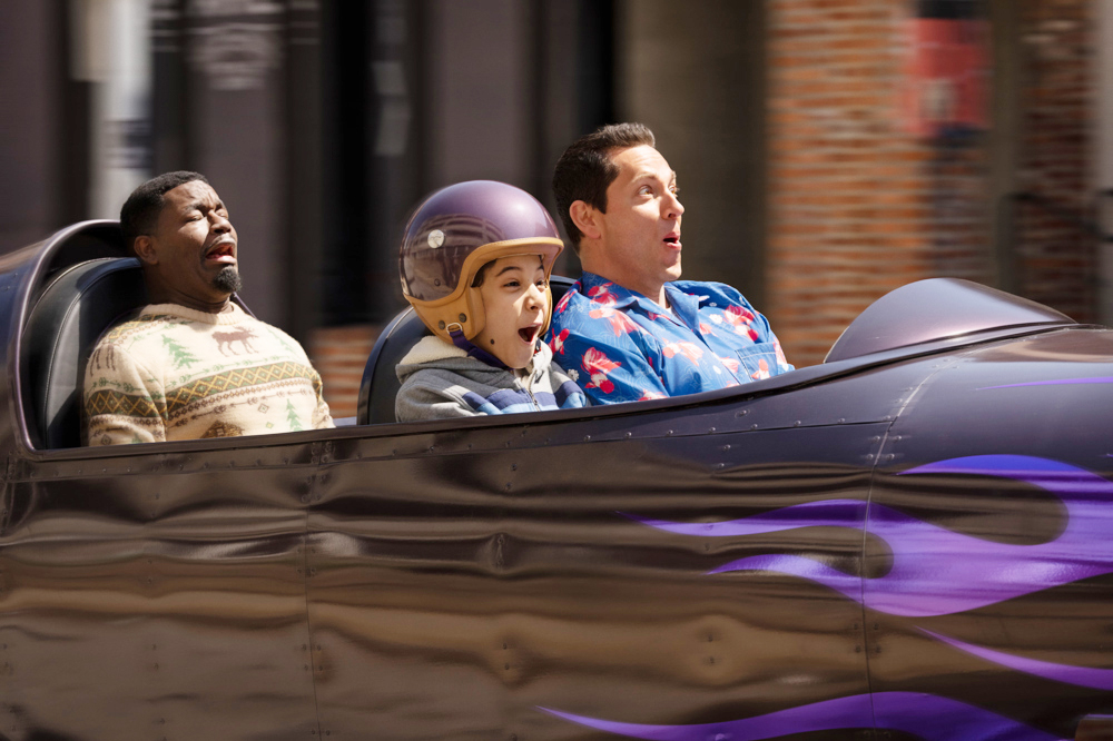 Zachary Levi salta de un libro mágico a la vida real en ‘Harold and the Purple Crayon’