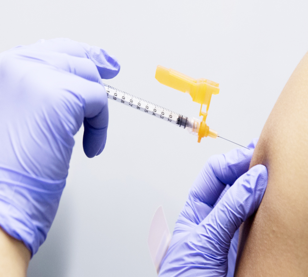 El regulador de EE.UU. aprueba vacunas contra la covid actualizadas a las nuevas variantes