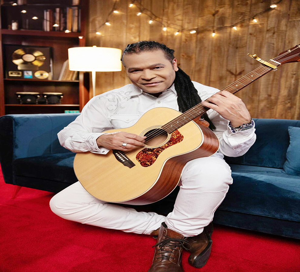 Amaury Gutiérrez le canta a Venezuela en “Yo Regresaré”