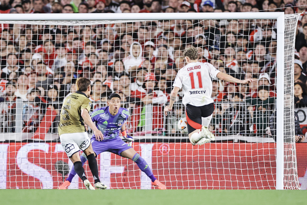 1-0. Con un gol de Colidio, River derrota a Colo Colo y se clasifica a semifinales