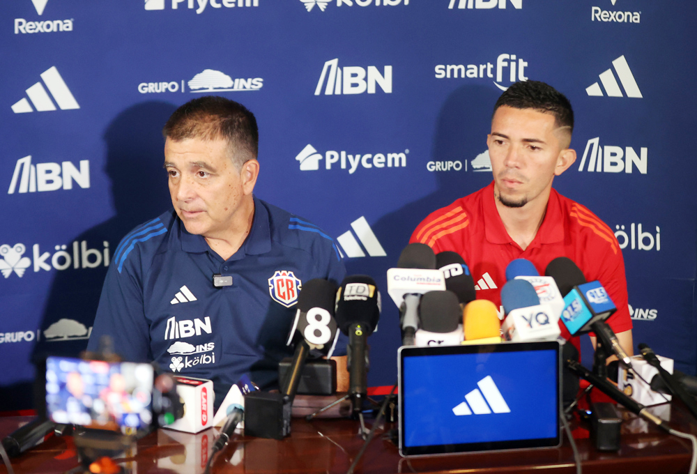 Costa Rica llega a Guatemala preparado para un “partido duro” y “bravo”