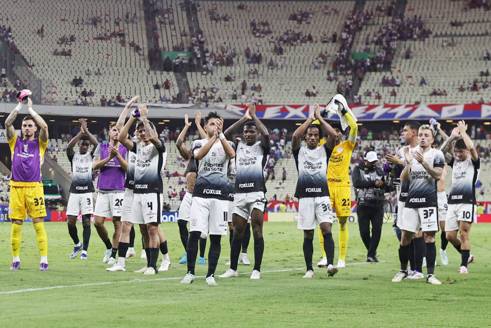 0-2. Corinthians vence con autoridad al Fortaleza y allana el camino hacia las semifinales