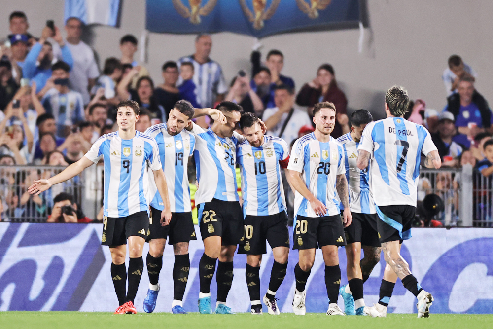 6-0. Argentina golea con triplete de Messi, Bolivia cae a zona de repesca