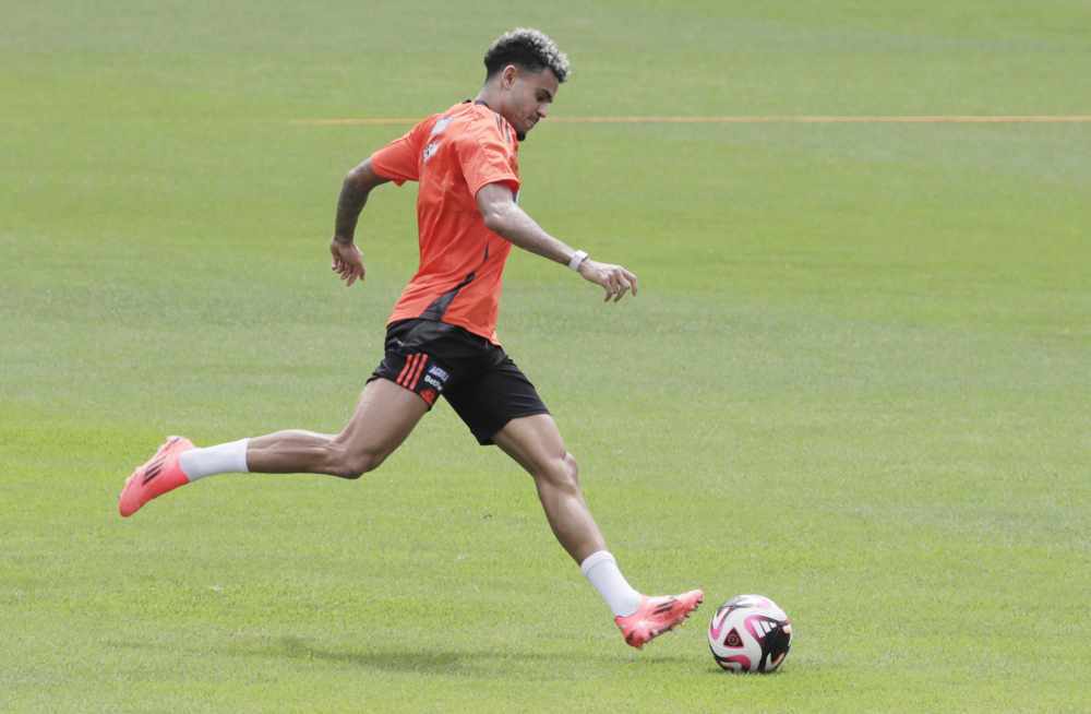 Colombia busca retomar la senda victoriosa ante un Chile que se queda sin oportunidades