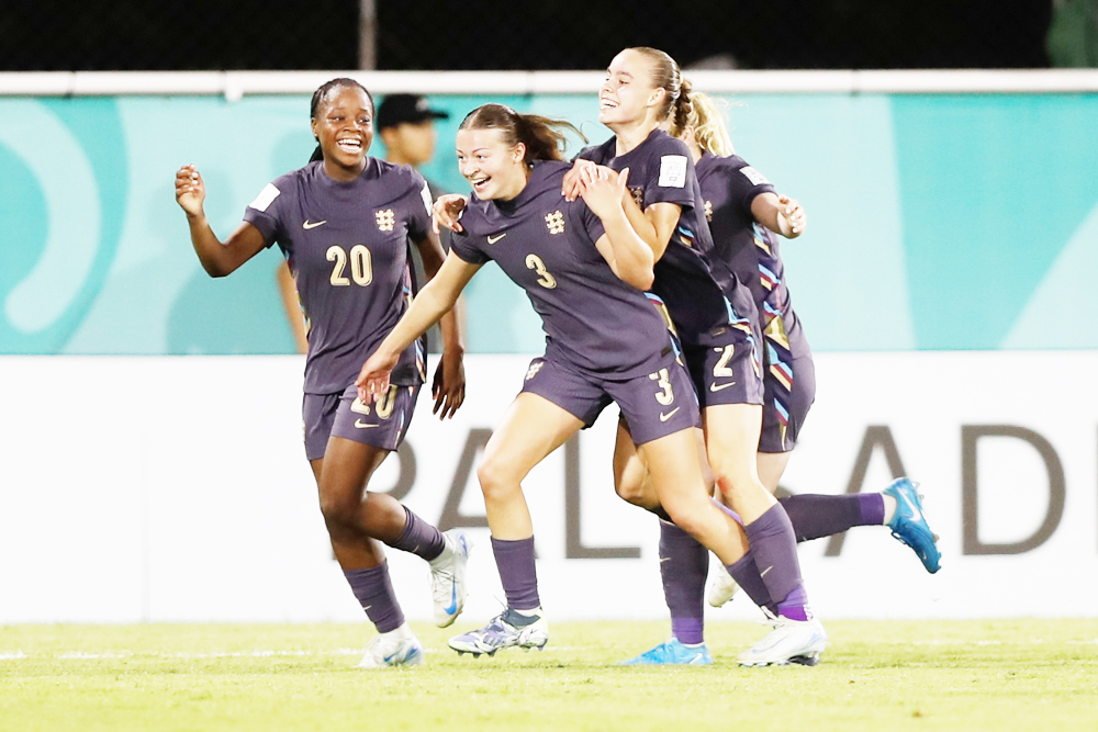 4-2. Inglaterra remonta con diez, avanza a cuartos y elimina a México