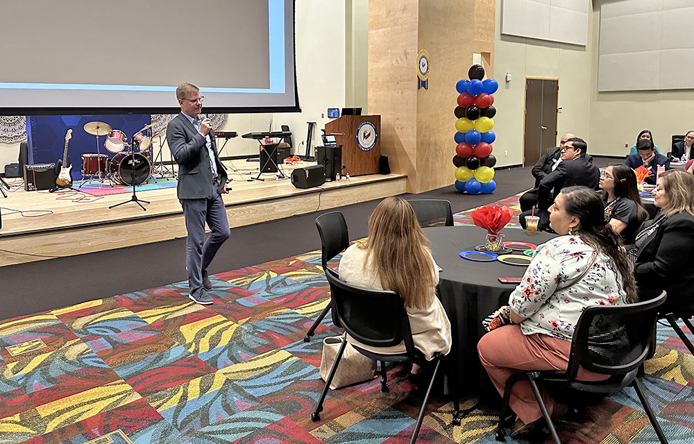 Docentes intercambian estrategias y métodos de enseñanza