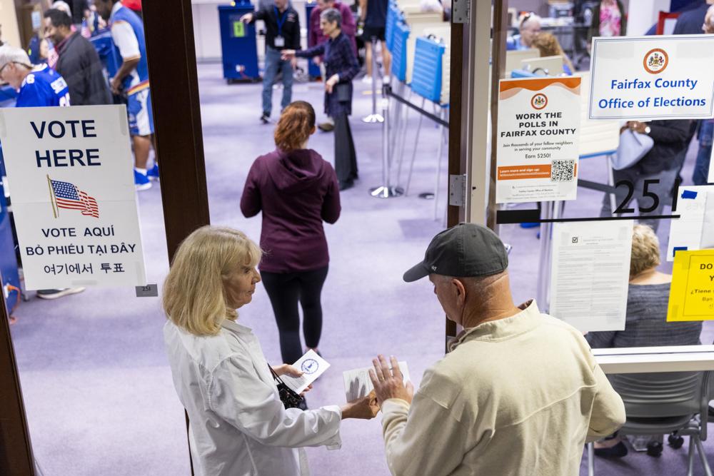 Más de 75 millones de personas, la mitad de los votantes de 2020, ya han votado en EE.UU.