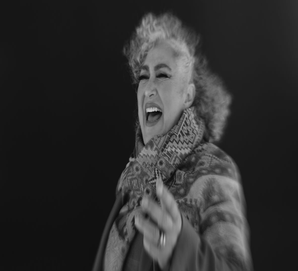 Amanda Miguel presenta el clásico de todos los tiempos “Alfonsina y el Mar”