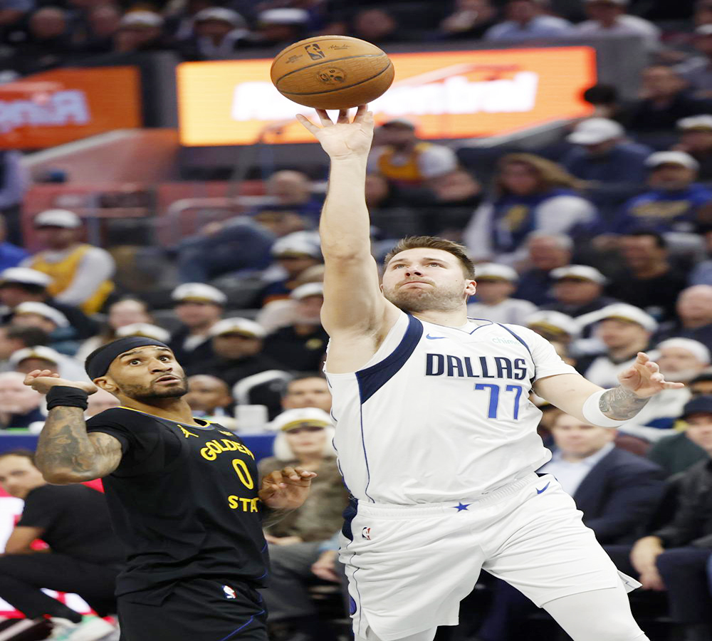 Doncic será baja al menos una semana por un esguince de muñeca