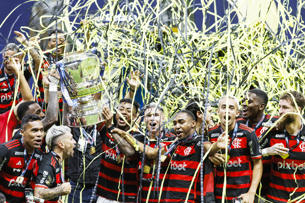 El ecuatoriano Plata consagra al Flamego y le da el primer título al técnico Filipe Luís