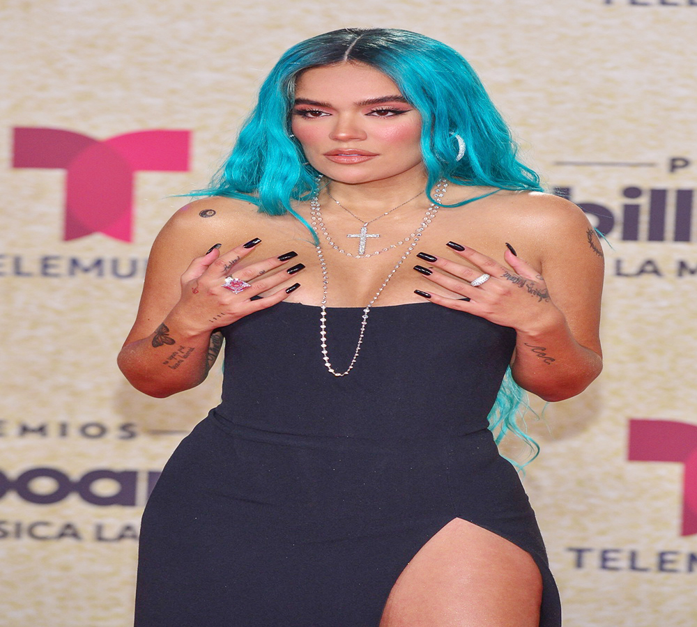Karol G dice estar “muy afectada” tras críticas a nueva canción que “se sacó de contexto”
