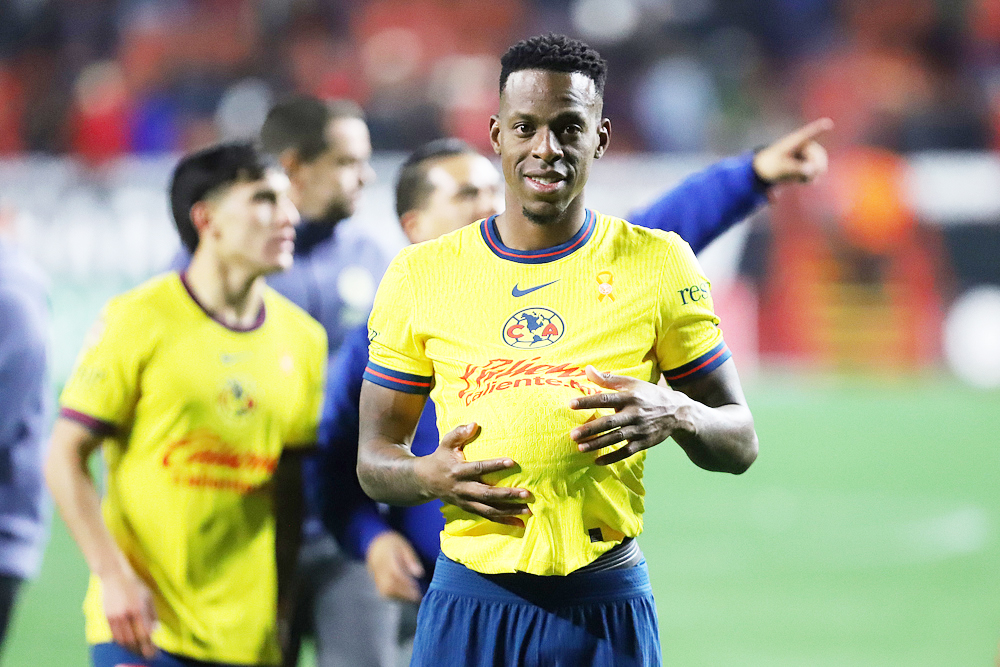 América aprovecha un error del chileno Nico Díaz y se clasifica a cuartos de final