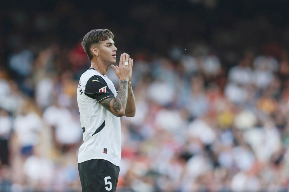 Scaloni llama a todas sus figuras y a Barrenechea para enfrentar a Paraguay y Perú