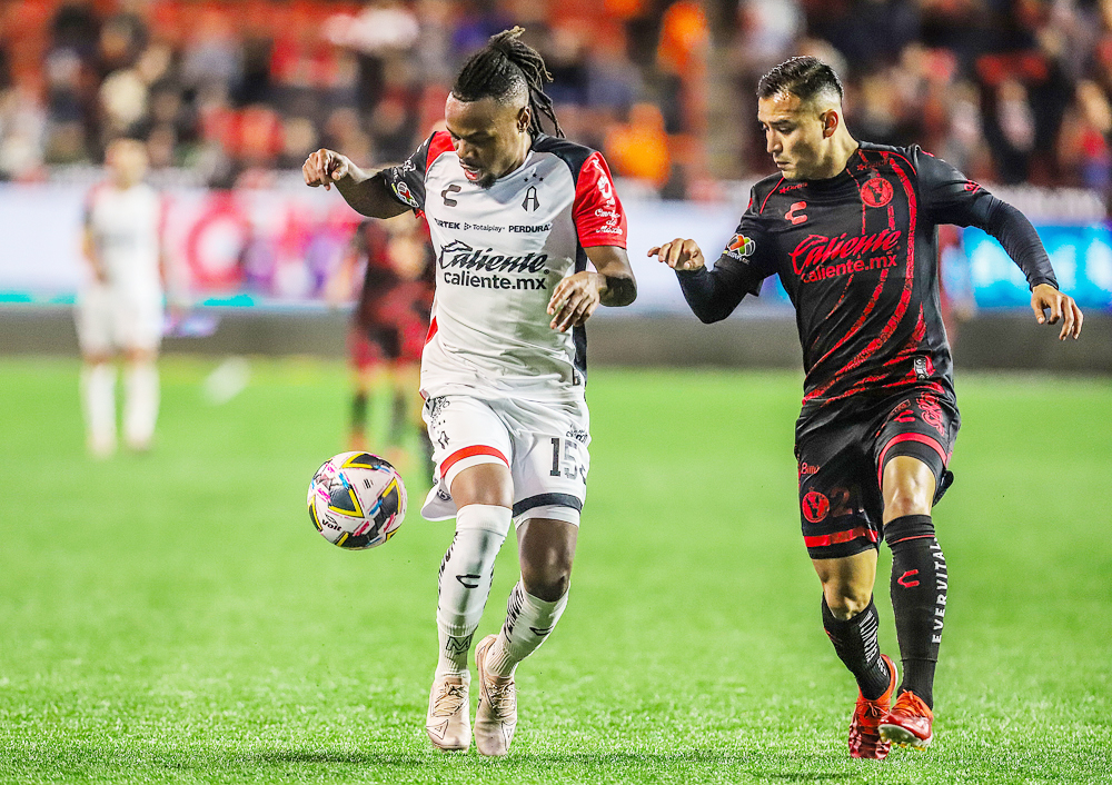 Tijuana golea y se clasifica a cuartos de final del Apertura mexicano