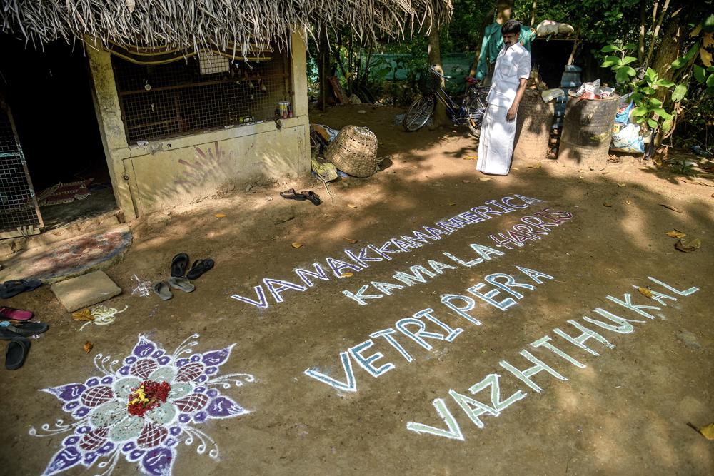 Rezos y mensajes de apoyo a Kamala Harris en el pueblo de sus antepasados en la India