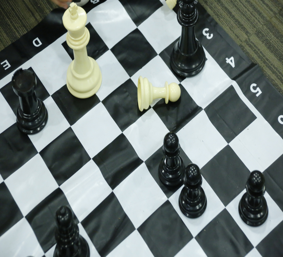 Libre mercado se debate entre la retórica y la realidad económica