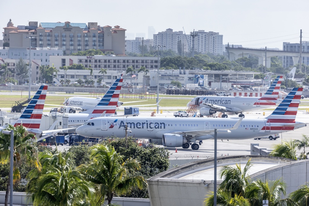 American Airlines reanuda sus operaciones tras un “problema técnico” antes de Nochebuena