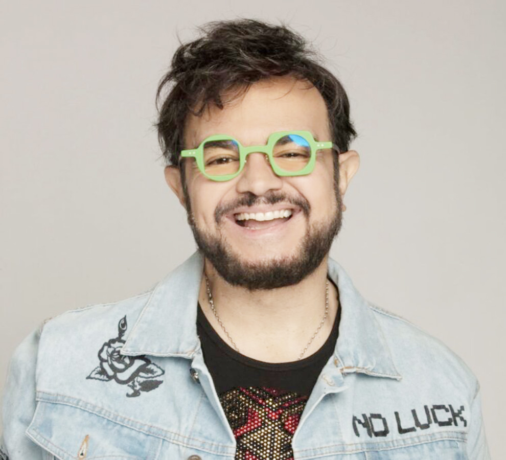 Aleks Syntek despeja rumores sobre su supuesta crisis matrimonial