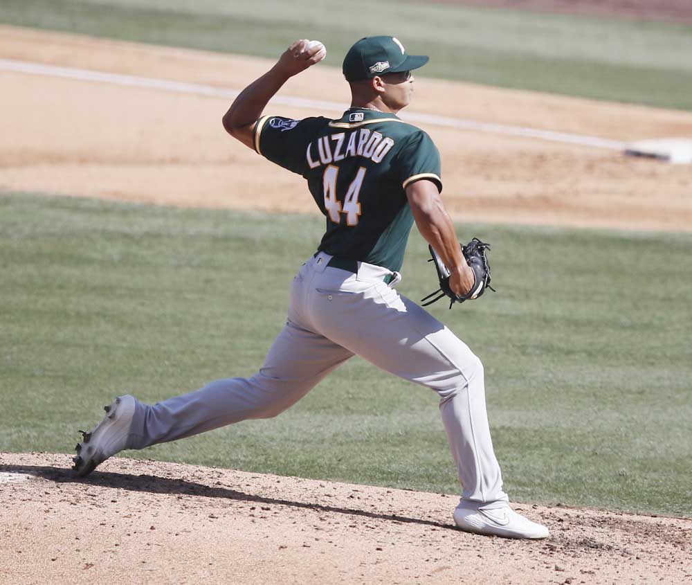 El peruano Jesús Luzardo, listo para lanzar con los Filis