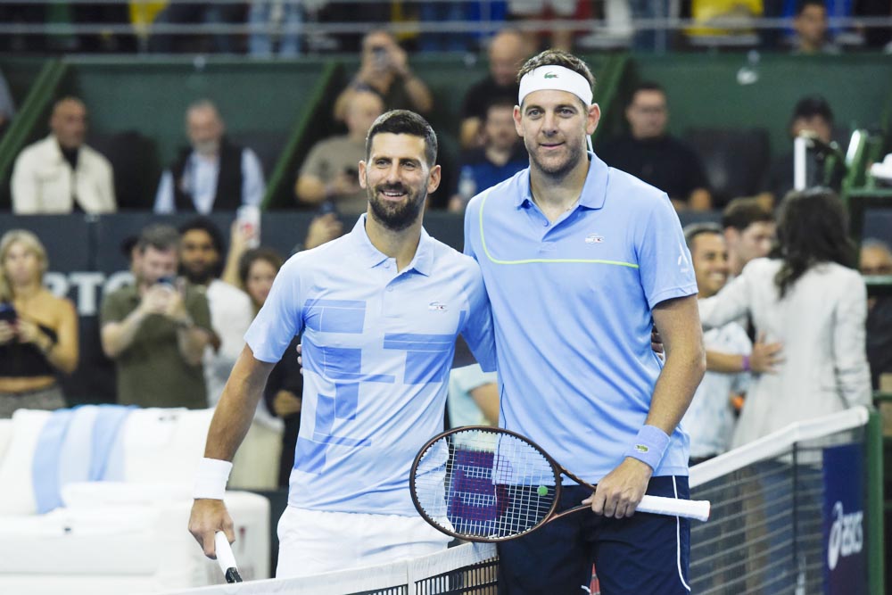 Juan Martín Del Potro recibe su último homenaje en exhibición con Novak Djokovic