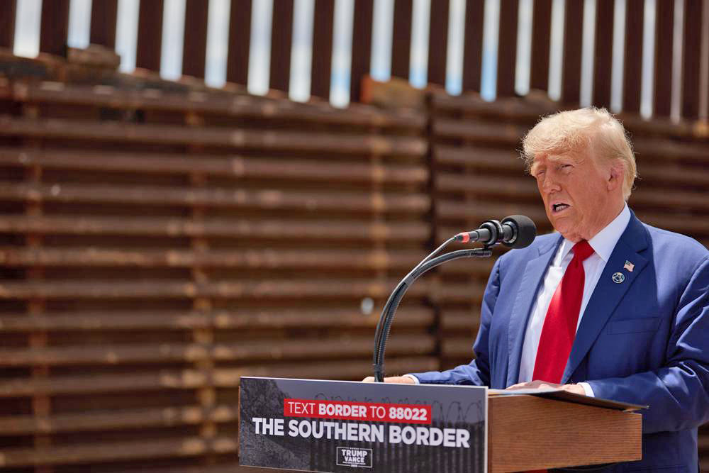 Trump se compromete a continuar la construcción del muro