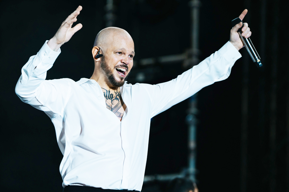 Residente concluye su gira mundial en su Puerto Rico natal donde es “más vulnerable”