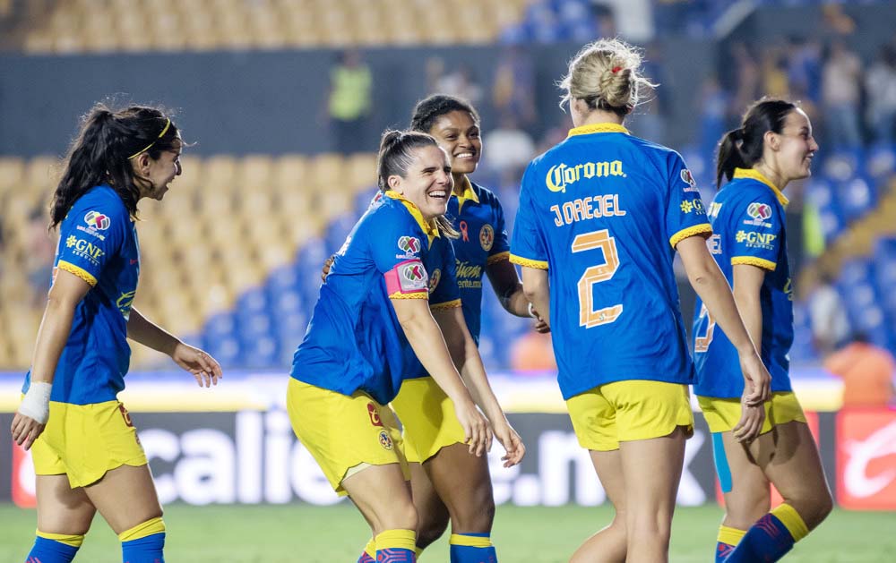 La brasileña Priscila anota su quinto gol en triunfo de América, que lidera el Clausura