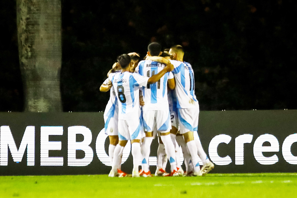 Argentina firma tablas con Colombia y sigue firme; Brasil pasa susto con Bolivia