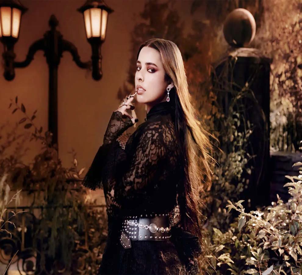 KARINA SOFÍA nominada en Premoo Lo Nuestro 2025, artista femenina del año. Música mexicana