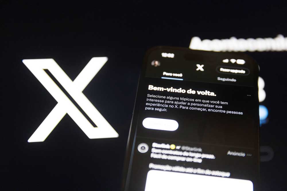 X celebra la decisión de Meta de imitar su sistema de notas comunitarias para verificación