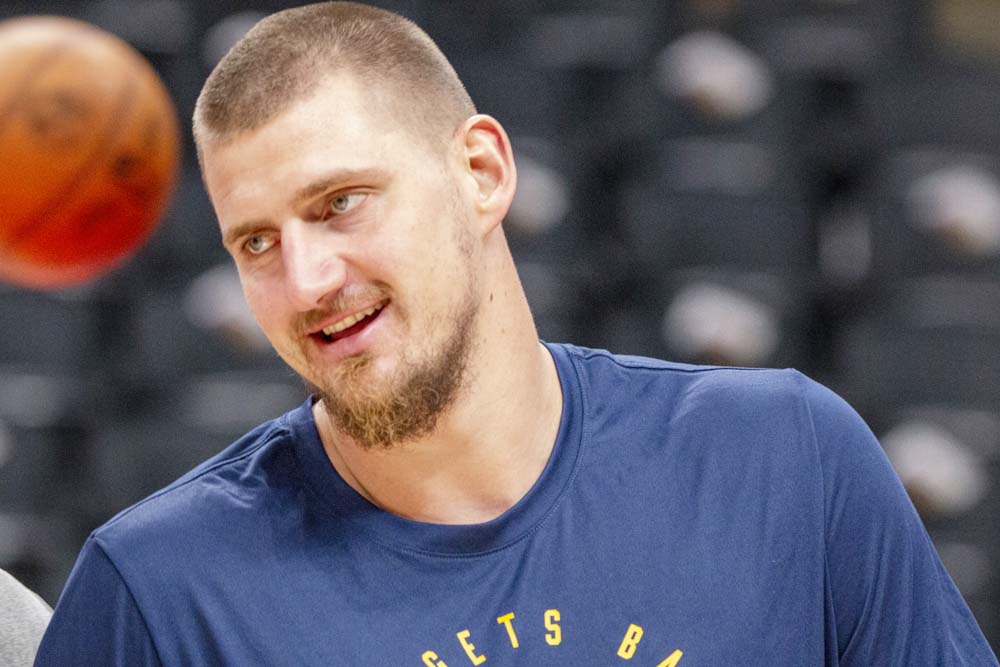 Jokic suma cuatro triples-dobles seguidos y los Lakers se deshacen de los Wizards