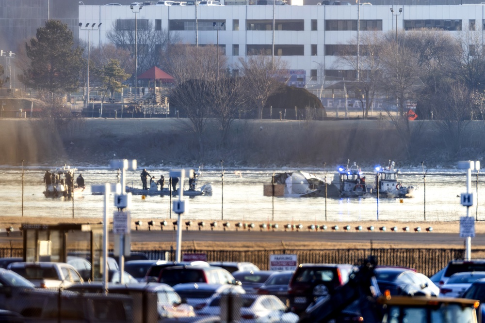 Sin supervivientes en el accidente aéreo de Washington; 28 cuerpos recuperados