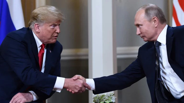 Trump anuncia un acuerdo con Putin para negociar el fin de la guerra en Ucrania