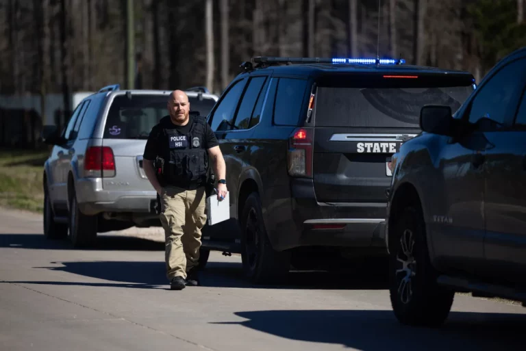 Gobierno de Trump apunta a un área hispana en Texas en operativo de deportaciones